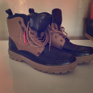 Levi’s boots